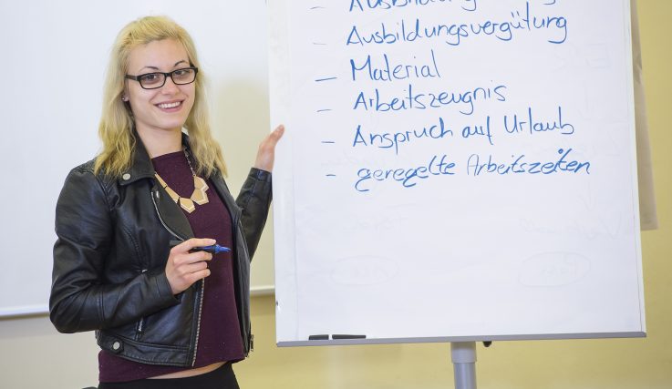 Teilnehmerin des Vorbereitungskurses für die Ausbildung in Teilzeit